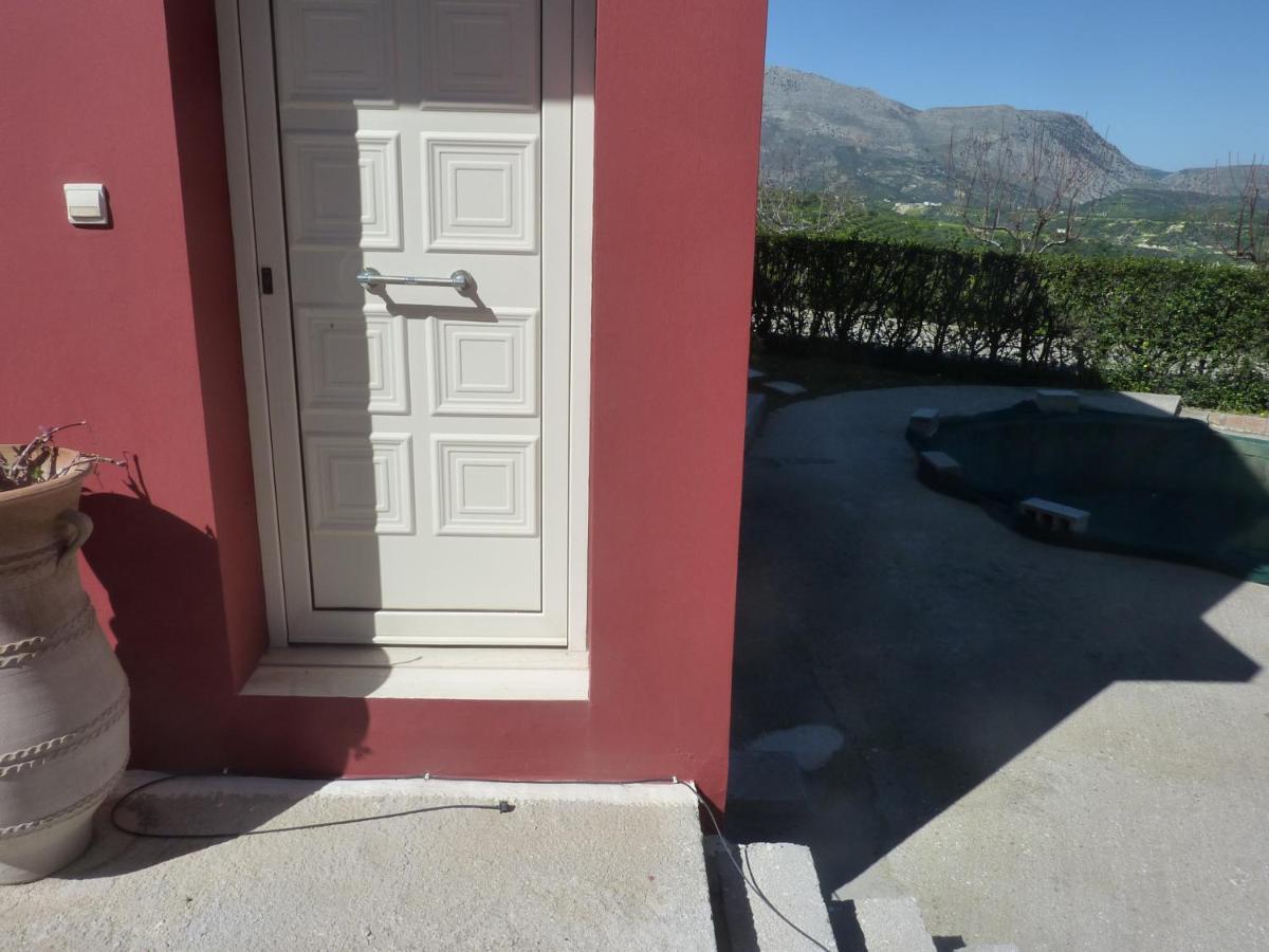 Entire Independent Maisonette Near Heraklion Pottery Classes Petrokefalo Exteriör bild